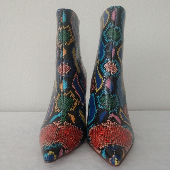 STEVE MADDEN WOMENS BOOTIES - Picture 4 of 12